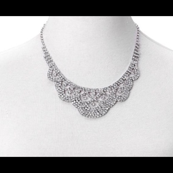 White Austrian Crystal Necklace & Earrings - Picture 6 of 6